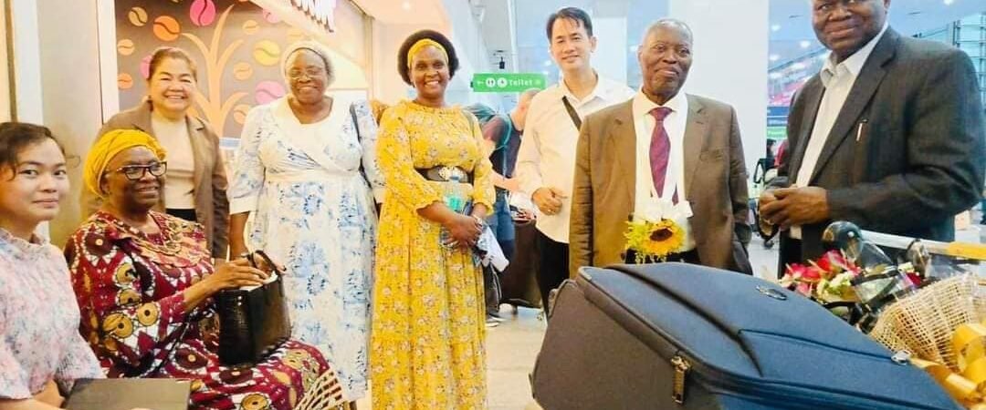 Pastor Kumuyi Comes To The Philippines – Thousands Born Again